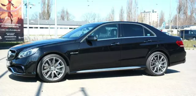 MERCEDES-BENZ Klasa E 