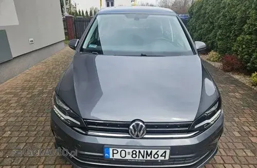 VOLKSWAGEN Golf Sportsvan 
