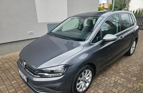 VOLKSWAGEN Golf Sportsvan 