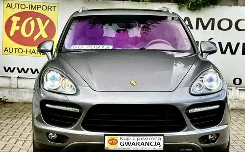 PORSCHE Cayenne 