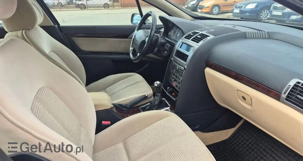 PEUGEOT 407 