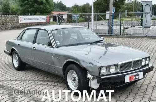 JAGUAR XJ 