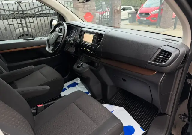 TOYOTA Proace Verso 2.0 D4-D Long Family