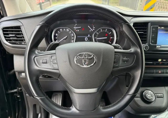 TOYOTA Proace Verso 2.0 D4-D Long Family