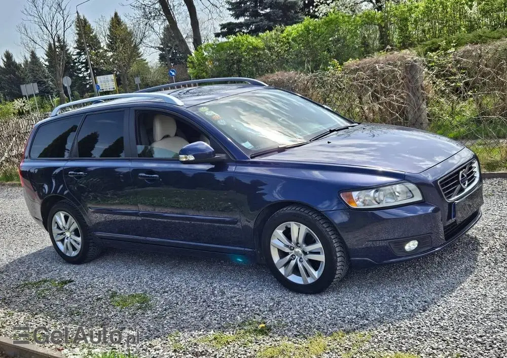 VOLVO V50 DPF D3 Summum