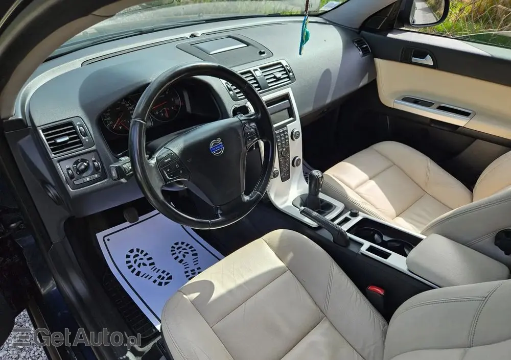 VOLVO V50 DPF D3 Summum