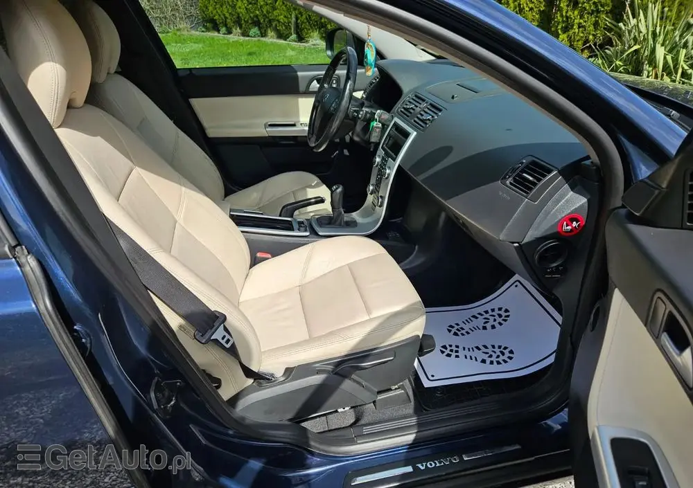 VOLVO V50 DPF D3 Summum