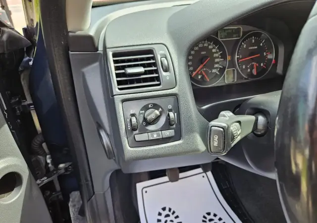 VOLVO V50 DPF D3 Summum