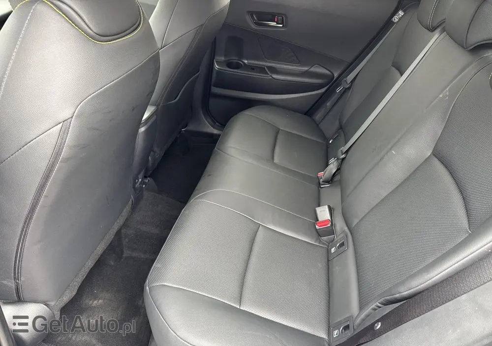 TOYOTA C-HR 2.0 Hybrid Dynamic Force Executive Premiere Edition