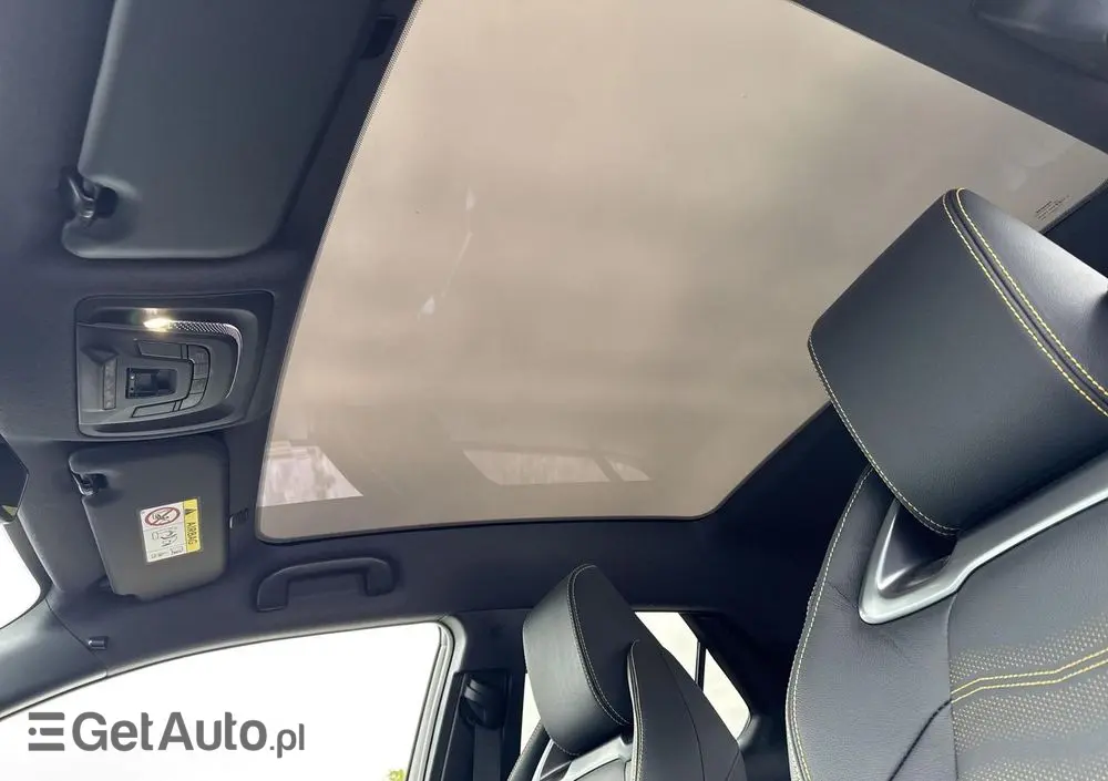 TOYOTA C-HR 2.0 Hybrid Dynamic Force Executive Premiere Edition