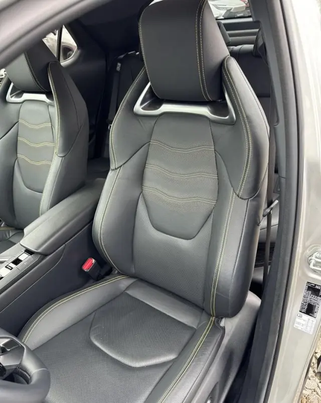 TOYOTA C-HR 2.0 Hybrid Dynamic Force Executive Premiere Edition