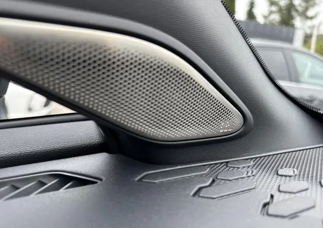 TOYOTA C-HR 2.0 Hybrid Dynamic Force Executive Premiere Edition