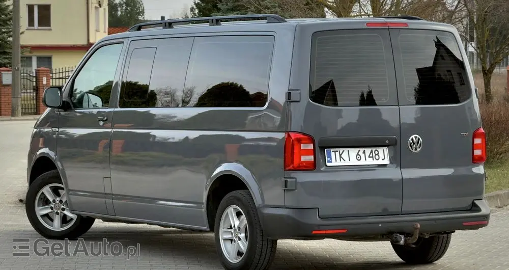VOLKSWAGEN Transporter DSG Kurz Plus Comfortline