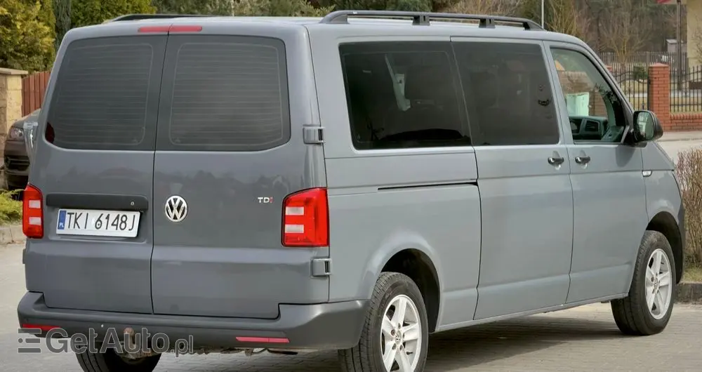 VOLKSWAGEN Transporter DSG Kurz Plus Comfortline