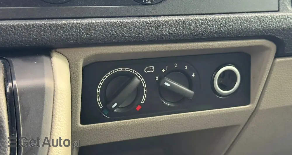 VOLKSWAGEN Transporter DSG Kurz Plus Comfortline