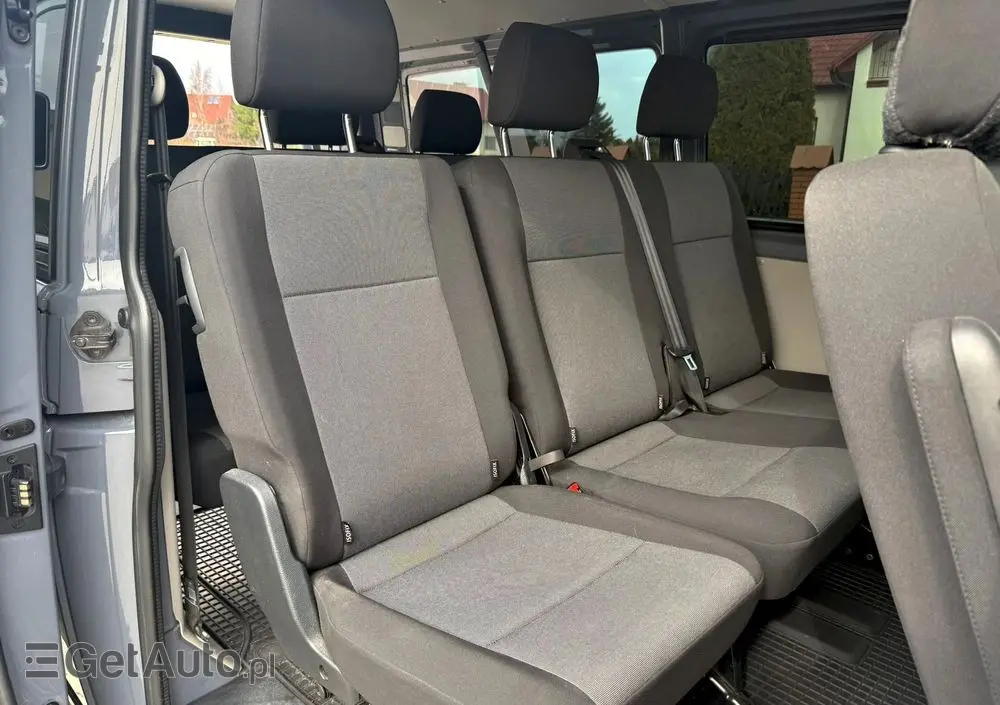 VOLKSWAGEN Transporter DSG Kurz Plus Comfortline