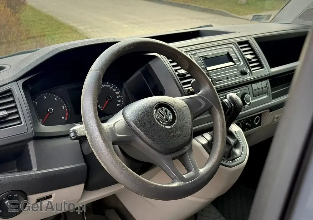 VOLKSWAGEN Transporter DSG Kurz Plus Comfortline