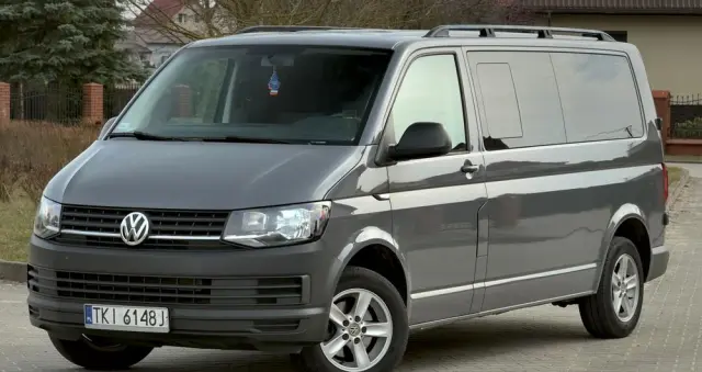 VOLKSWAGEN Transporter DSG Kurz Plus Comfortline