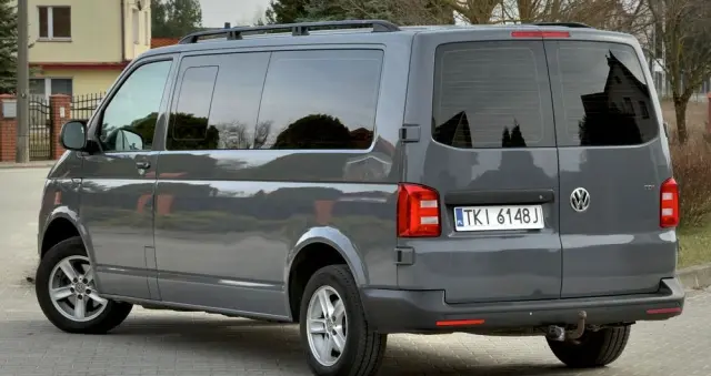 VOLKSWAGEN Transporter DSG Kurz Plus Comfortline