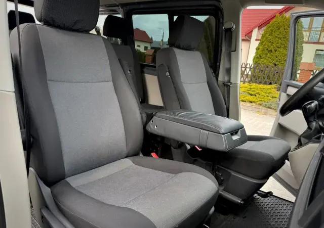 VOLKSWAGEN Transporter DSG Kurz Plus Comfortline