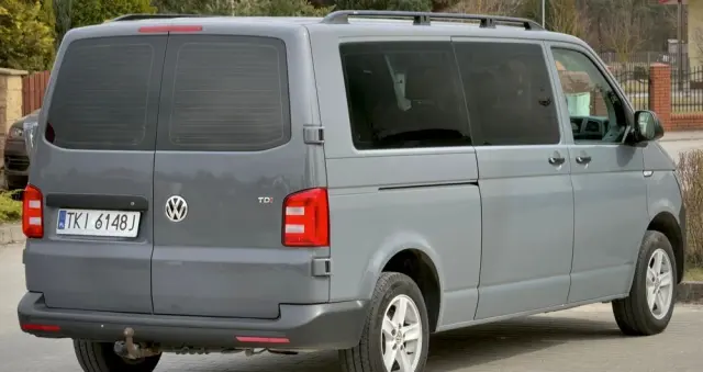 VOLKSWAGEN Transporter DSG Kurz Plus Comfortline