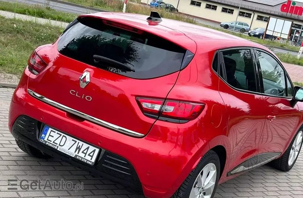 RENAULT Clio 