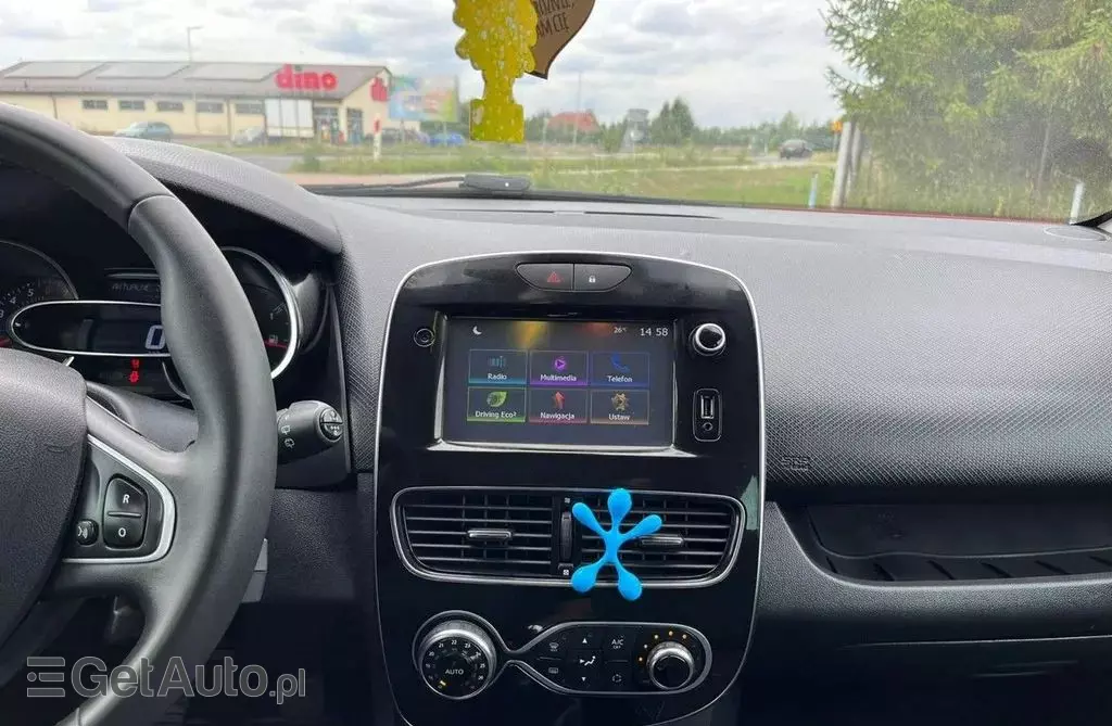 RENAULT Clio 