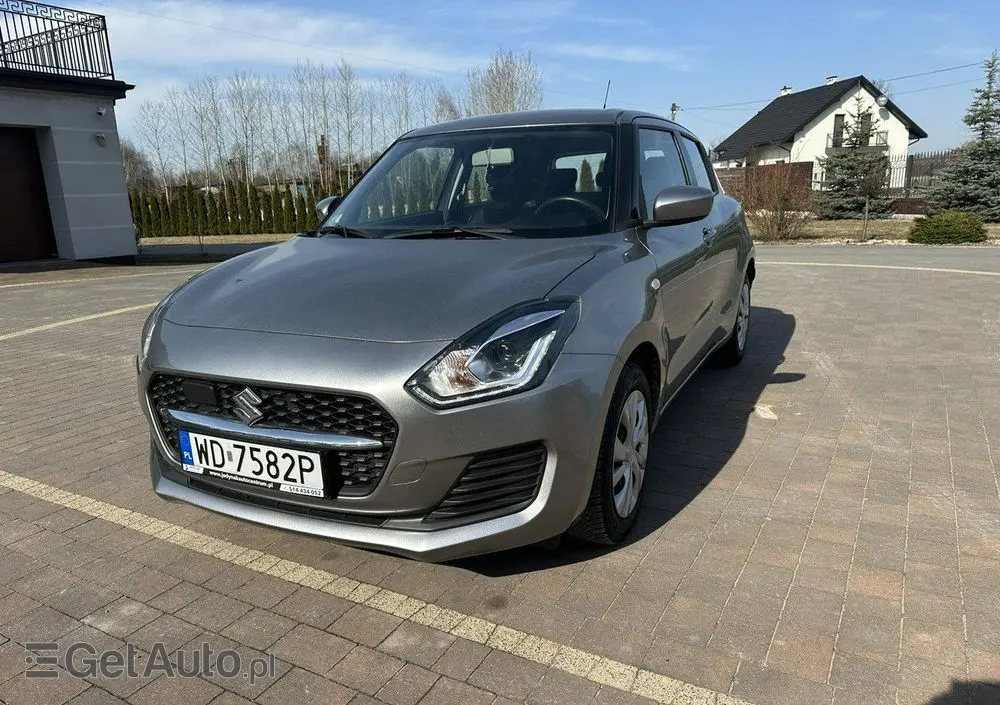 SUZUKI Swift 