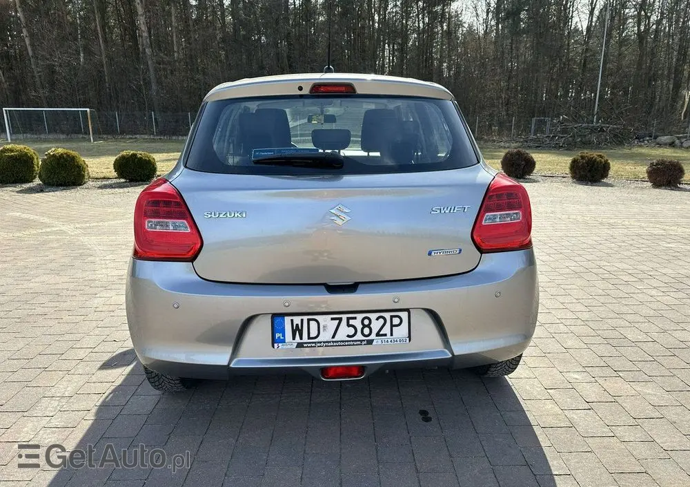 SUZUKI Swift 