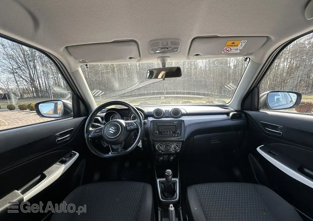 SUZUKI Swift 