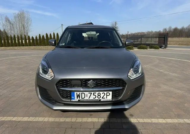SUZUKI Swift 
