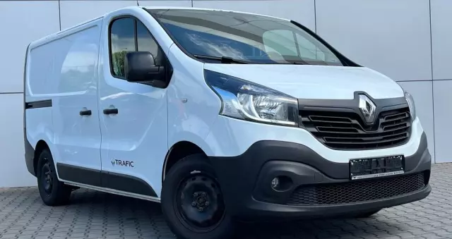 RENAULT Trafic 