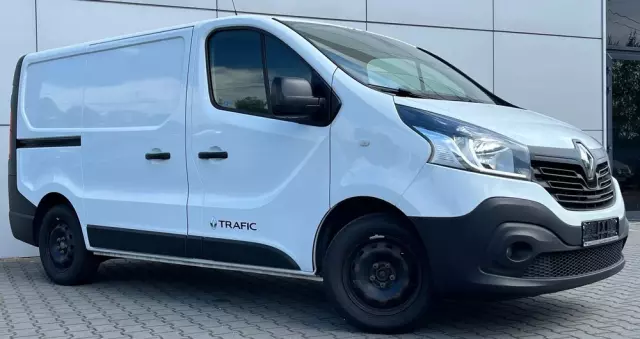 RENAULT Trafic 