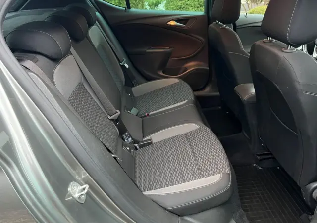 OPEL Astra 1.5 CDTI GS Line