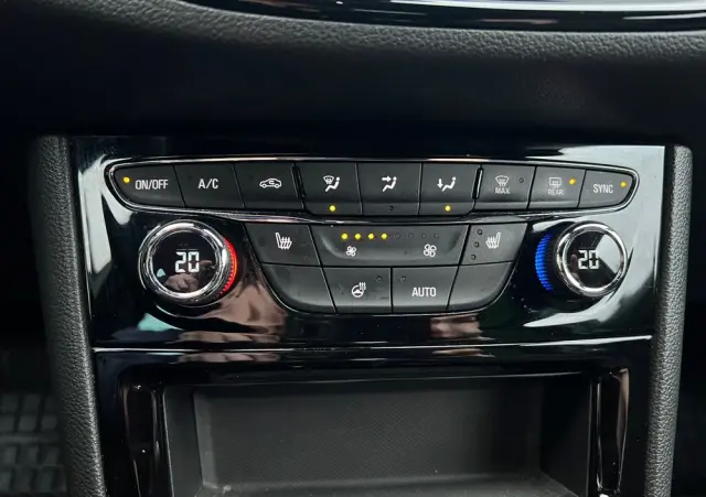 OPEL Astra 1.5 CDTI GS Line