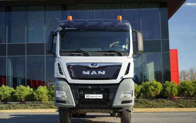 MAN TGX 18.500 / 4x4 / HYDRAULIKA / HYDRODRIVE / NISKA KABINA / EURO 6 / 