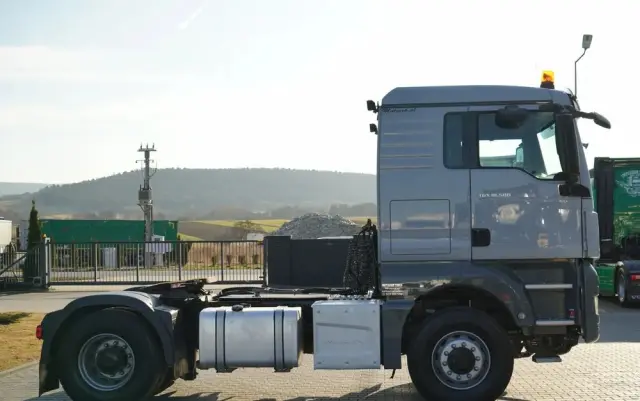 MAN TGX 18.500 / 4x4 / HYDRAULIKA / HYDRODRIVE / NISKA KABINA / EURO 6 / 