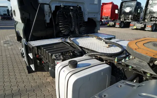 MAN TGX 18.500 / 4x4 / HYDRAULIKA / HYDRODRIVE / NISKA KABINA / EURO 6 / 