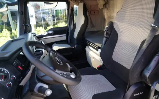 MAN TGX 18.500 / 4x4 / HYDRAULIKA / HYDRODRIVE / NISKA KABINA / EURO 6 / 