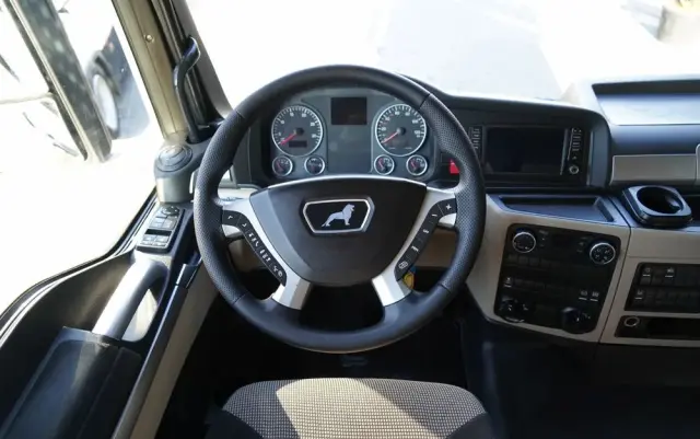 MAN TGX 18.500 / 4x4 / HYDRAULIKA / HYDRODRIVE / NISKA KABINA / EURO 6 / 