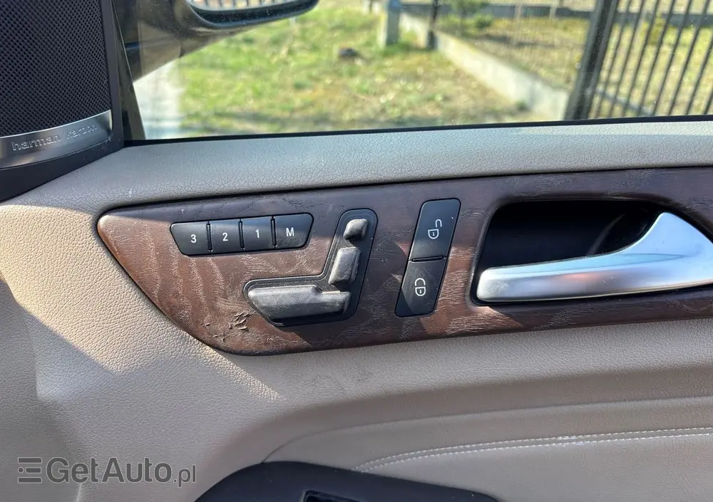 MERCEDES-BENZ ML 