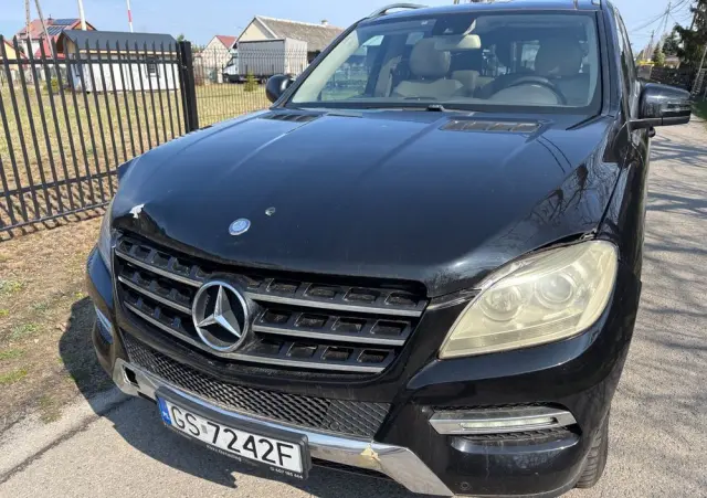 MERCEDES-BENZ ML 
