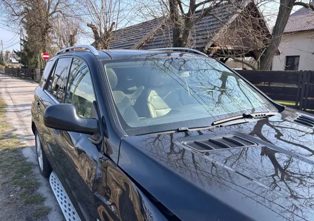 MERCEDES-BENZ ML 
