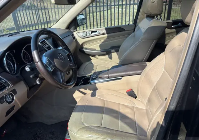 MERCEDES-BENZ ML 