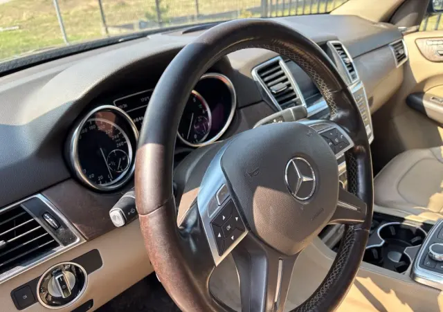 MERCEDES-BENZ ML 