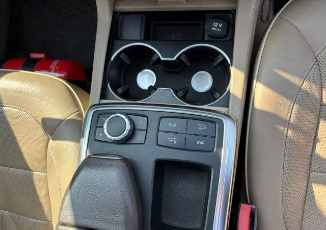 MERCEDES-BENZ ML 