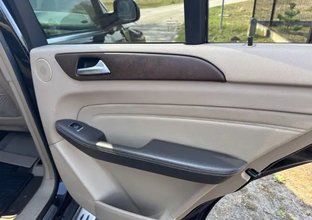 MERCEDES-BENZ ML 