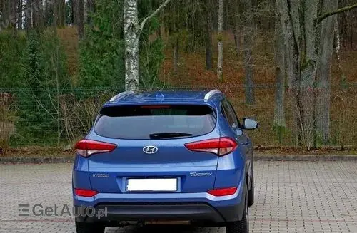 HYUNDAI Tucson 