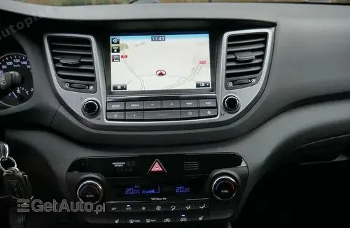 HYUNDAI Tucson 
