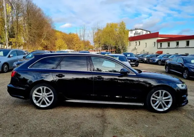AUDI A6 Avant 3.0 TDI S tronic